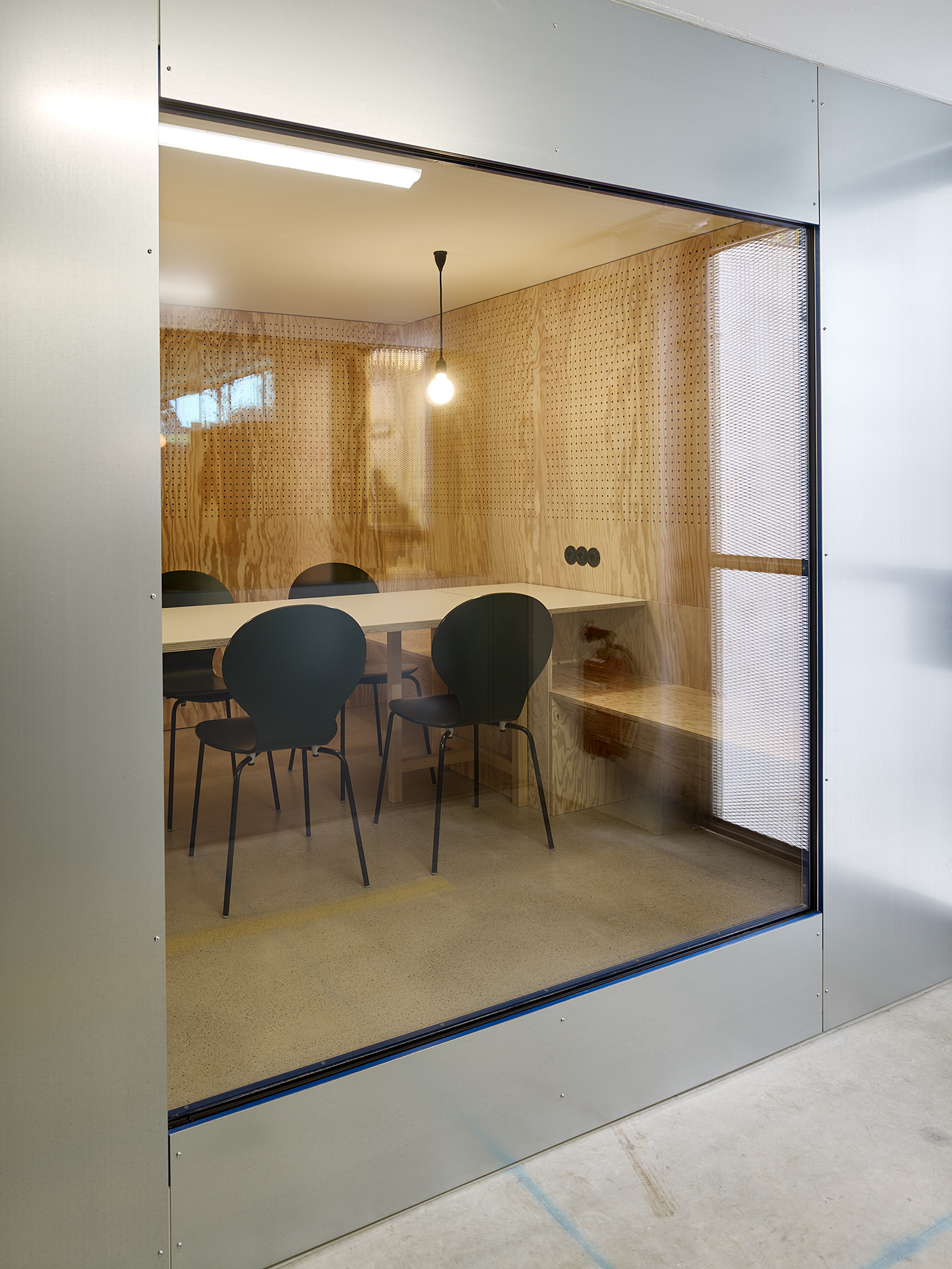 Aparthotel, Mitarbeiterraum